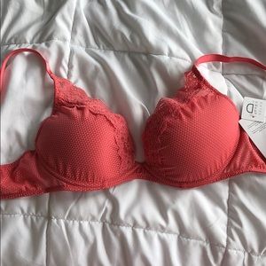 Pink lace bra, size 34D, new with tags